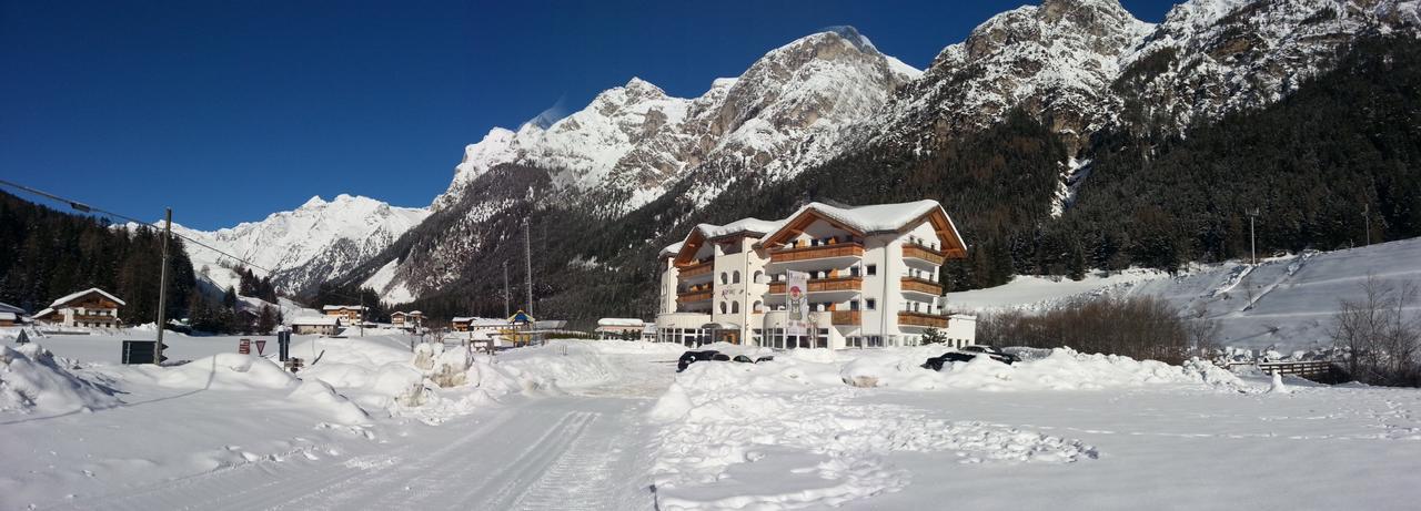 Hotel Alpin Colle Isarco Exterior foto